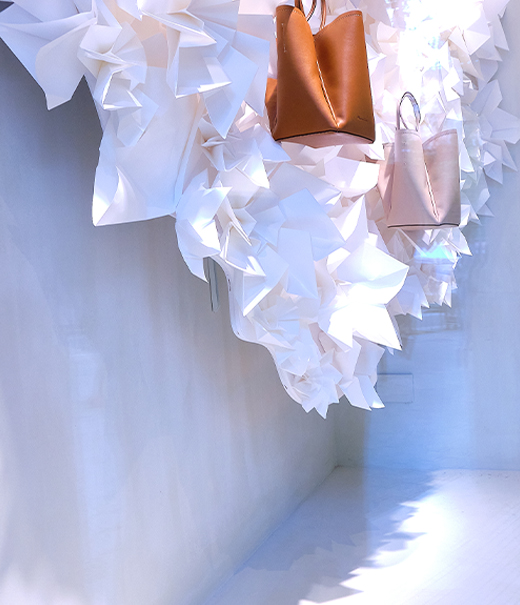 Spring's Window Display | Paper Massimo Dutti