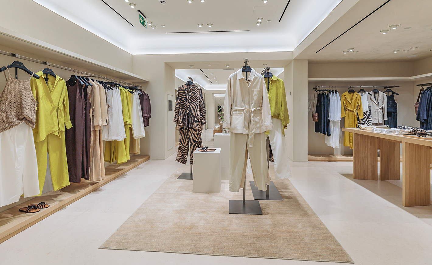 Opening Greece | Paper by Massimo Dutti