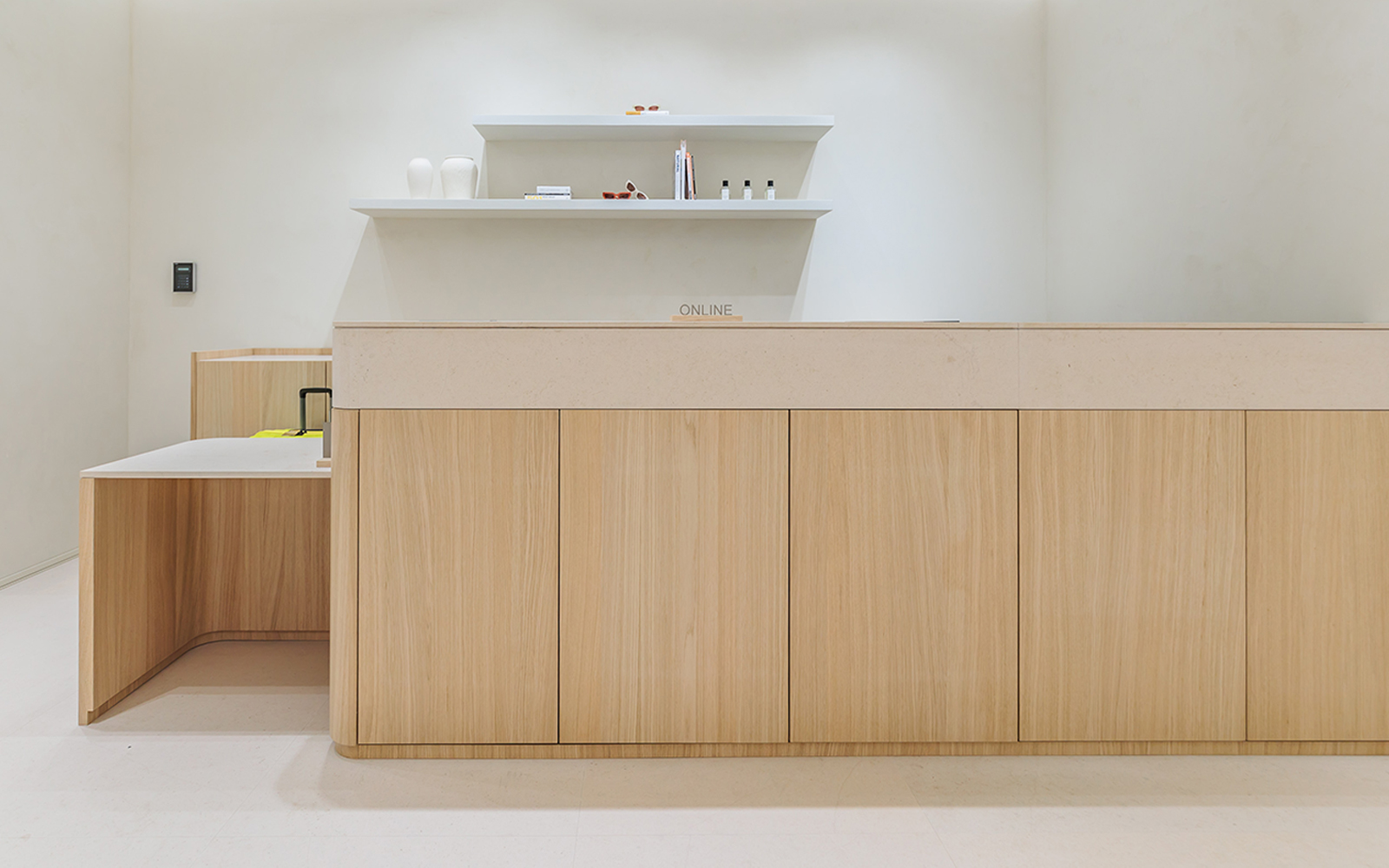 Opening Greece | Paper by Massimo Dutti