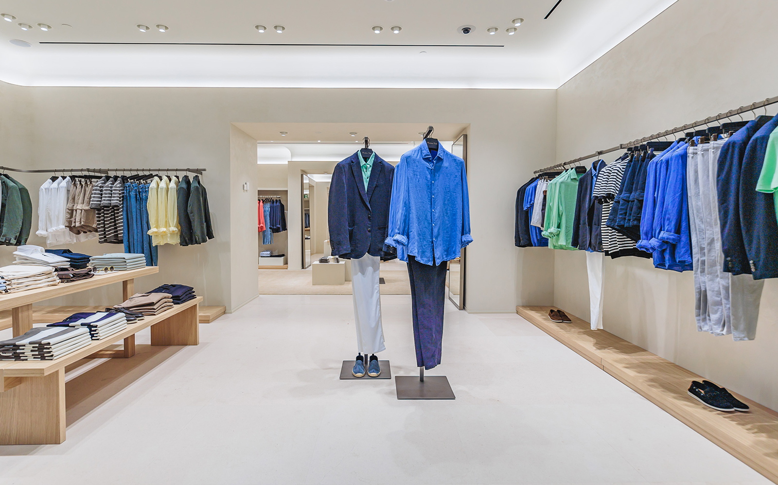 Opening Greece | Paper by Massimo Dutti