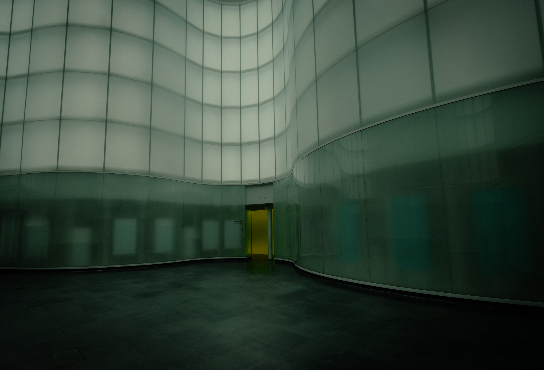 Paper | Massimo Dutti