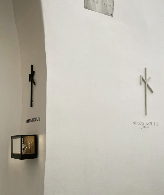 The Paper Editor’s Guide to Mykonos