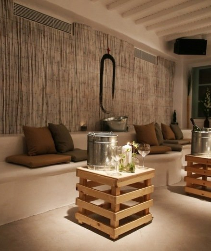 The Paper Editor’s Guide to Mykonos