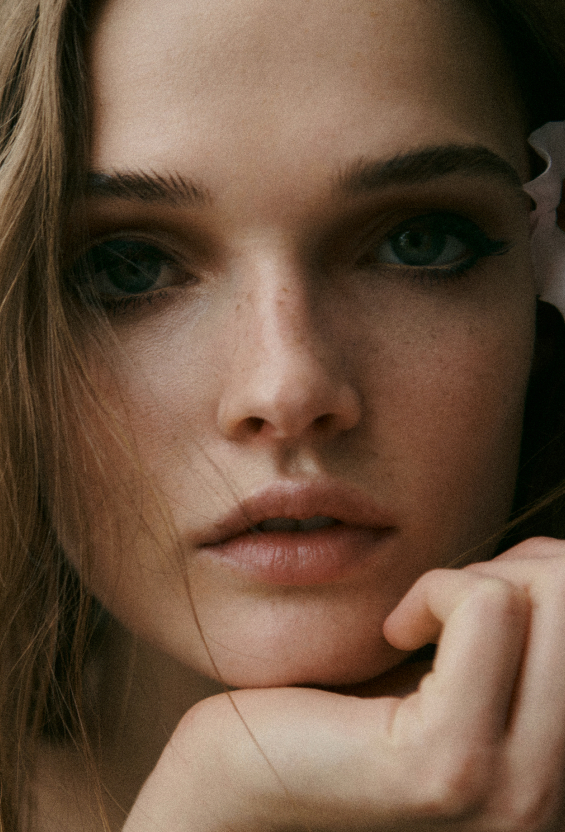 Worn By: Lulu Tenney