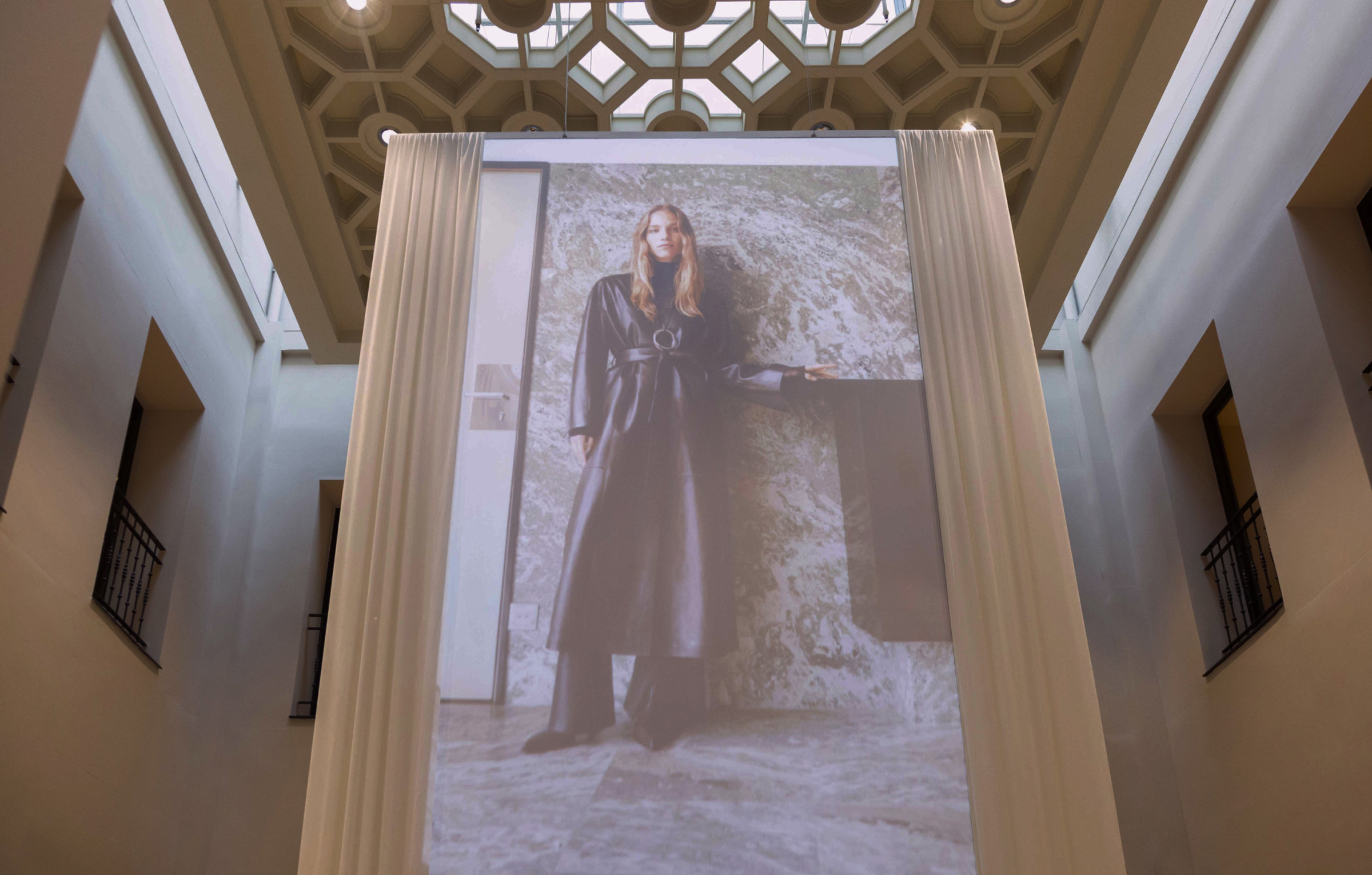 Paper | Massimo Dutti