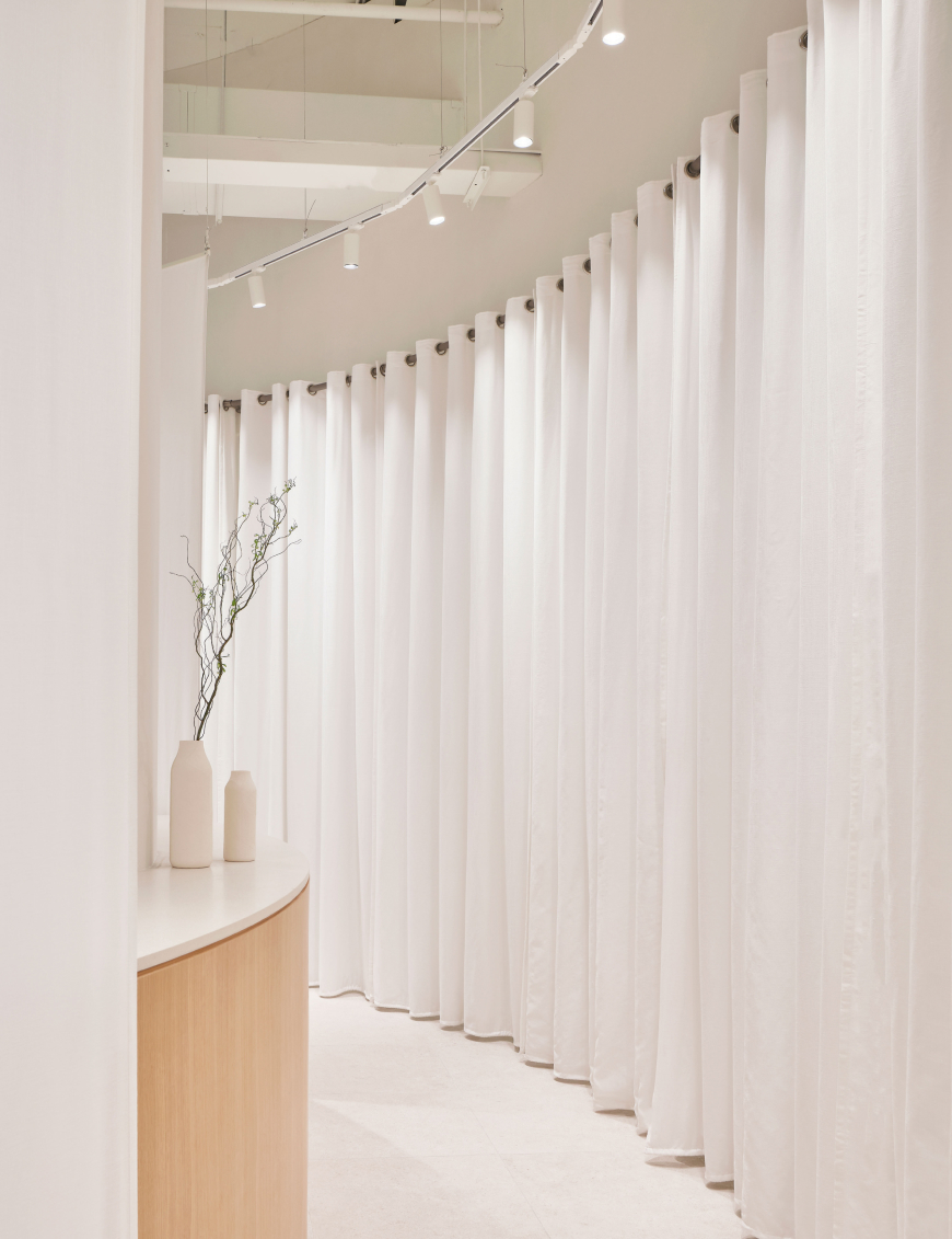 Pop up stores | Paper Massimo Dutti