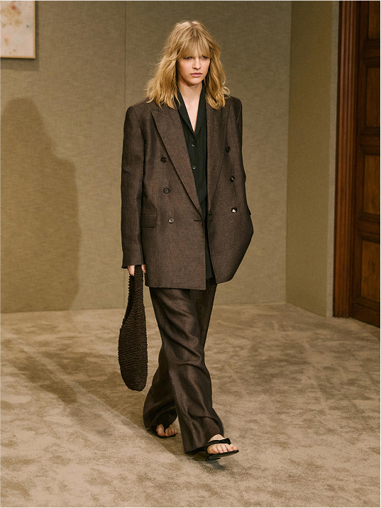 Women Collection Runway